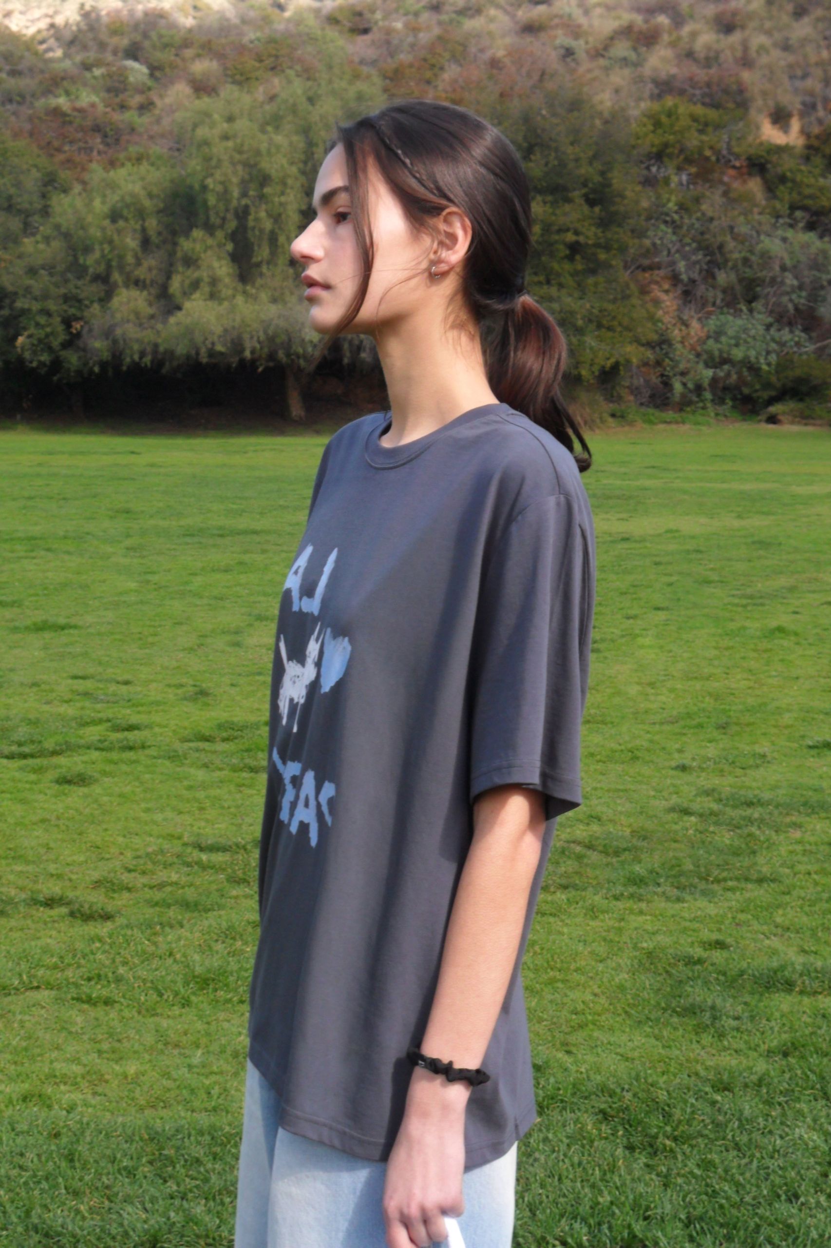 LOVE PARK T-SHIRT_CHARCOAL_LC241_TS14CC :: WALALAND(왈라랜드)