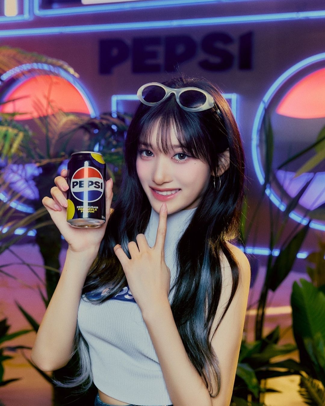 CONTENT - IVE Lee seo pepsi korea instagram skirt