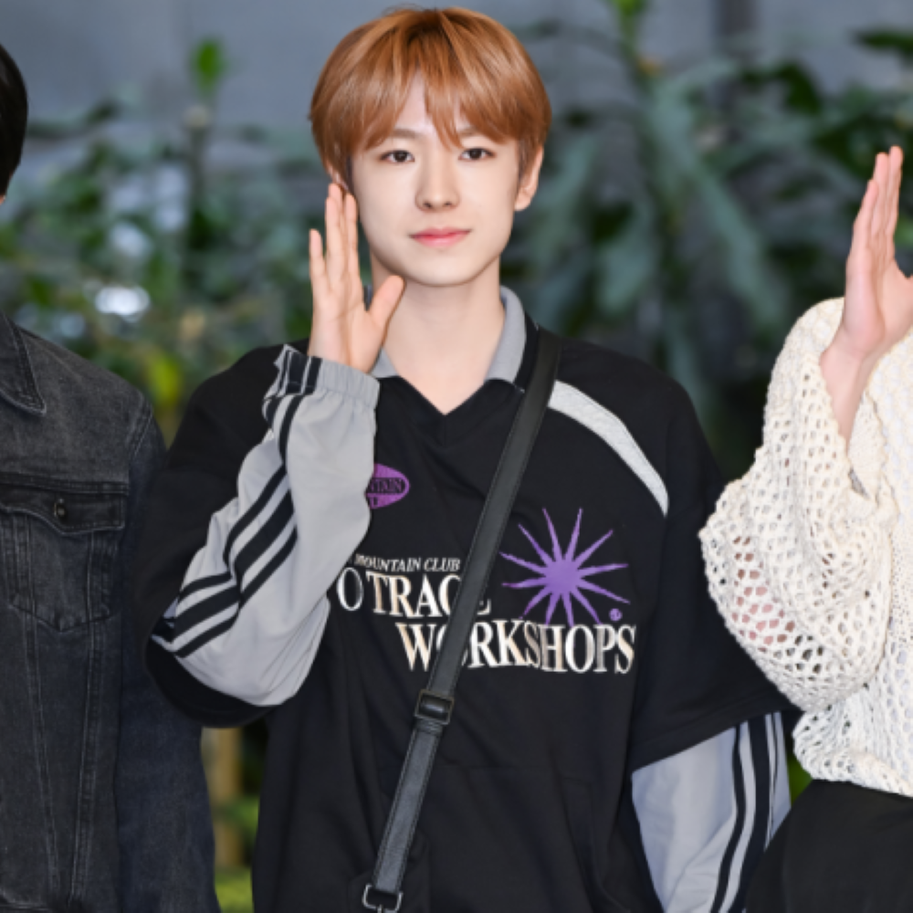CONTENT - NCT WISH Sakuya instagram hoodie :: WALALAND(왈라랜드)
