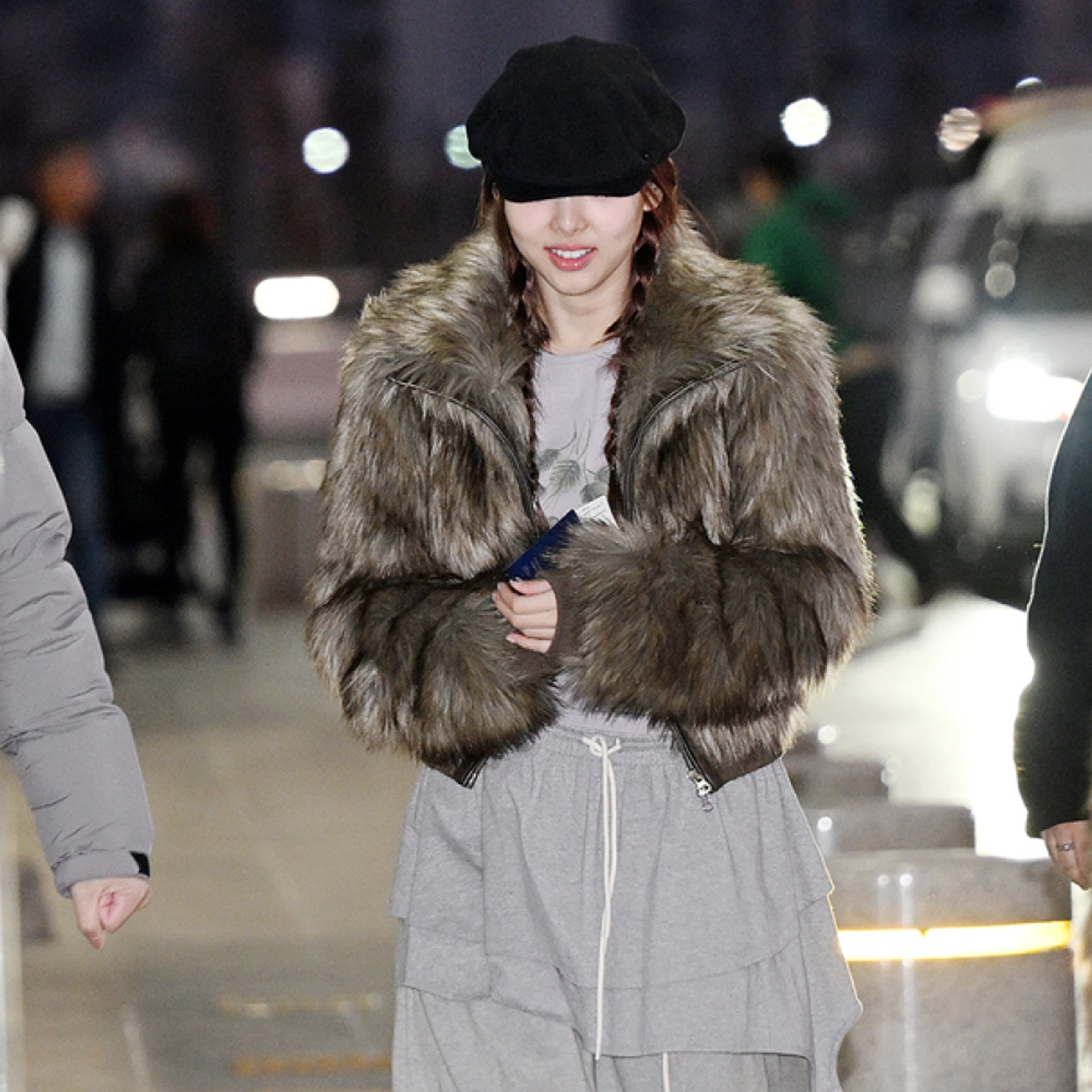 ☆韓国の人気☆【FALLETT】☆ECHO FUR SHORT MUSTAN.G☆ CONTENT - Han Sohee, BTS Jungkook Seven Music Video Lace