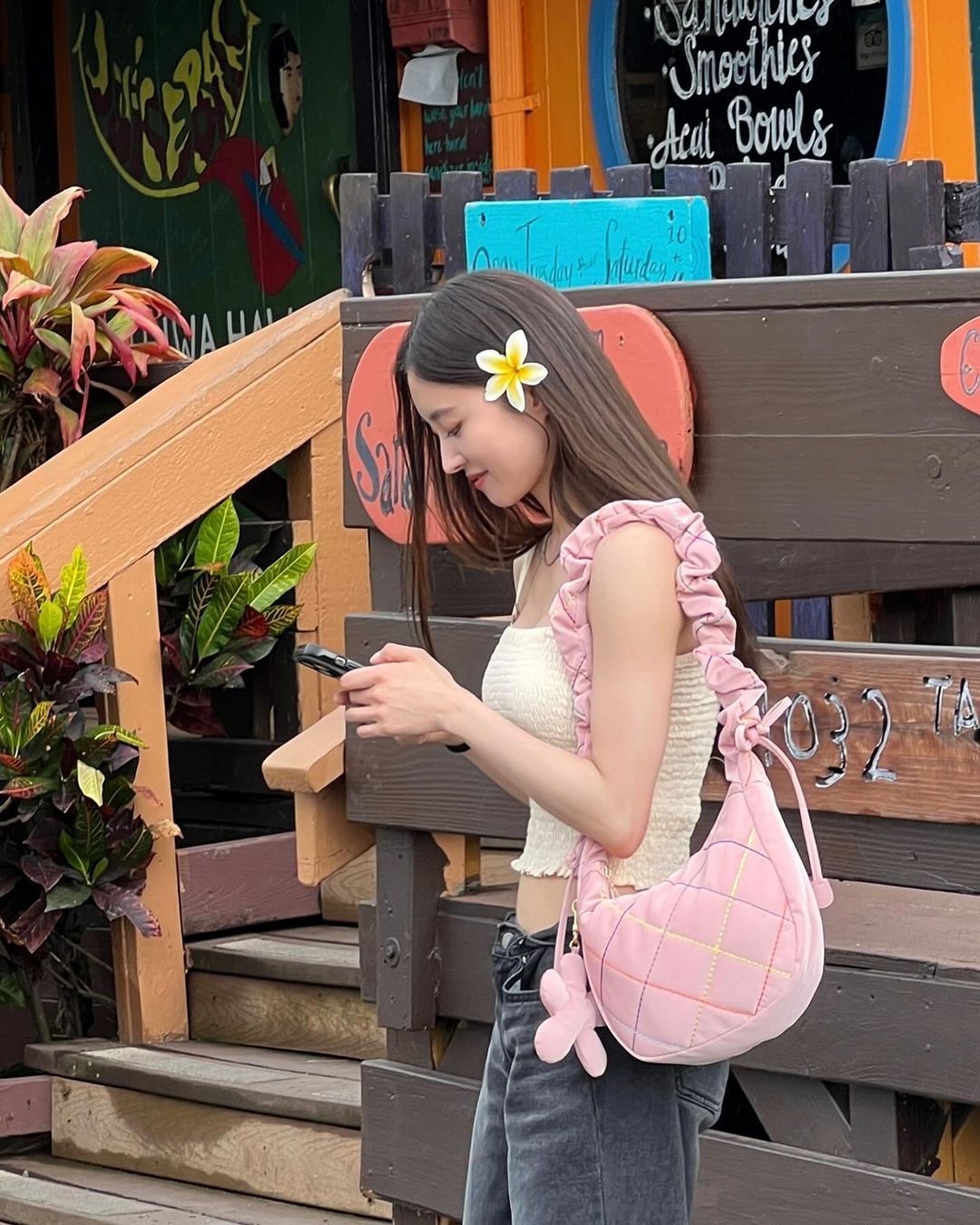 LABUBU 巾着 ピンク Cherry Shrimp Bag CONTENT - Seyoung Lee instagram bag :: WALALAND(왈라랜드)