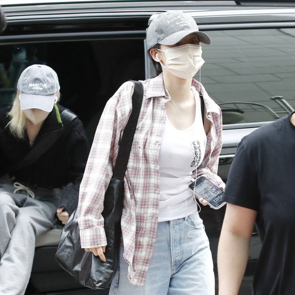 【トレカ付き】aespa ベースボールシャツ KARINA AESPA Karina Baseball Jersey, Aespa Merch, Kpop Shirt, Aespa