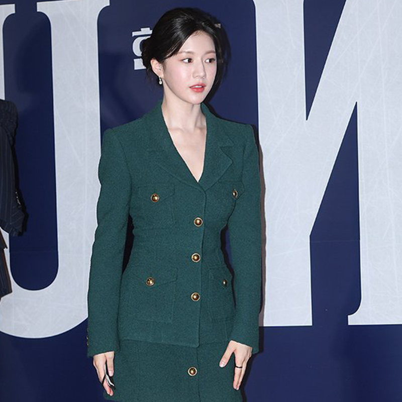 CONTENT - Go Yoon-jung Hunt premiere tweed set-up