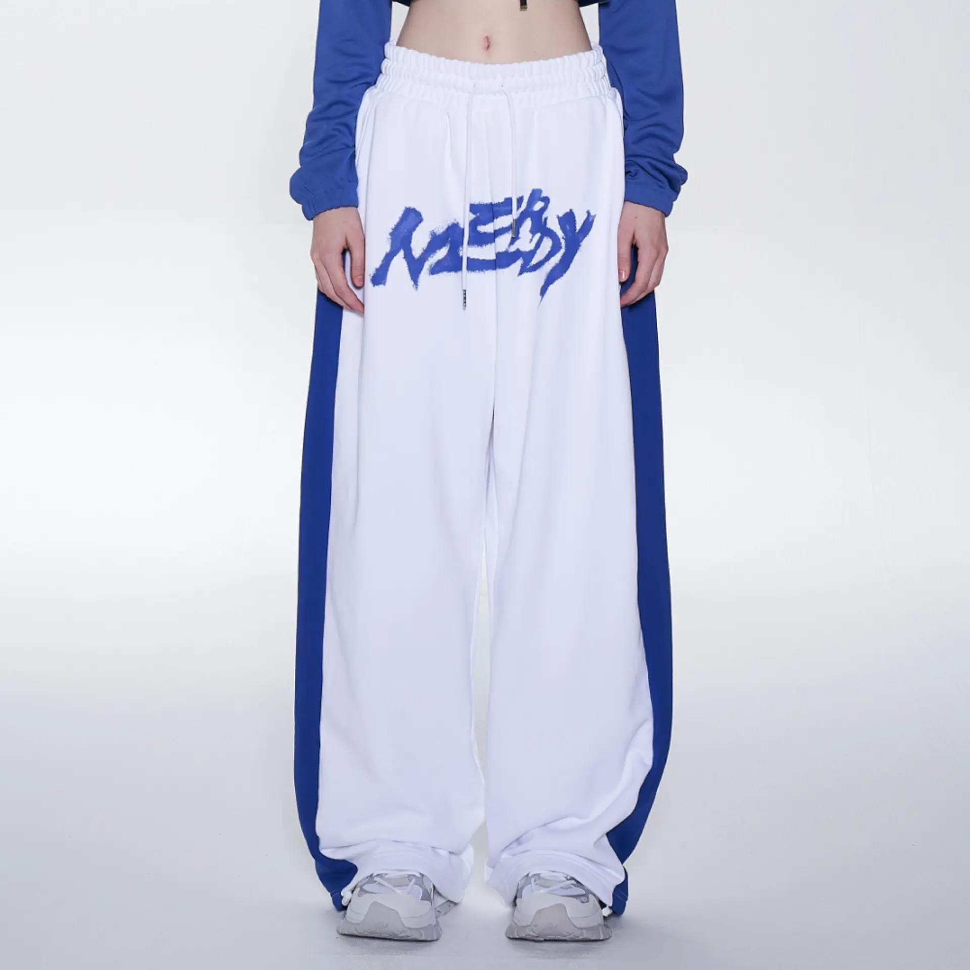 ITZY YEJI wears it] Women's Side Block Two Way Sweatpants